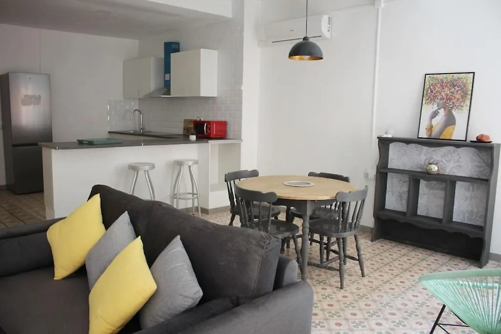 El Terrer 1834 Apartament contacts